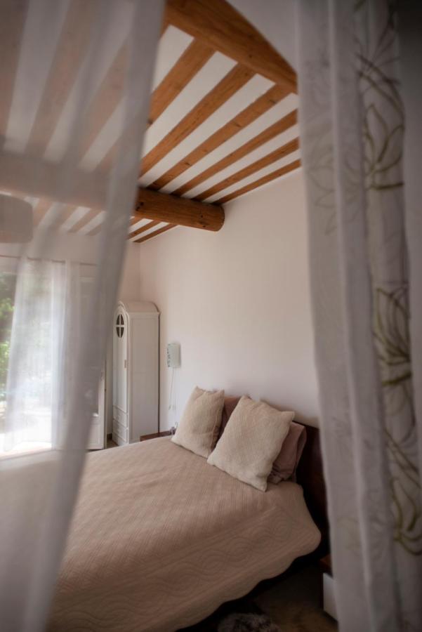 Les Manaux En Provence Bed and Breakfast Roquevaire Exteriör bild