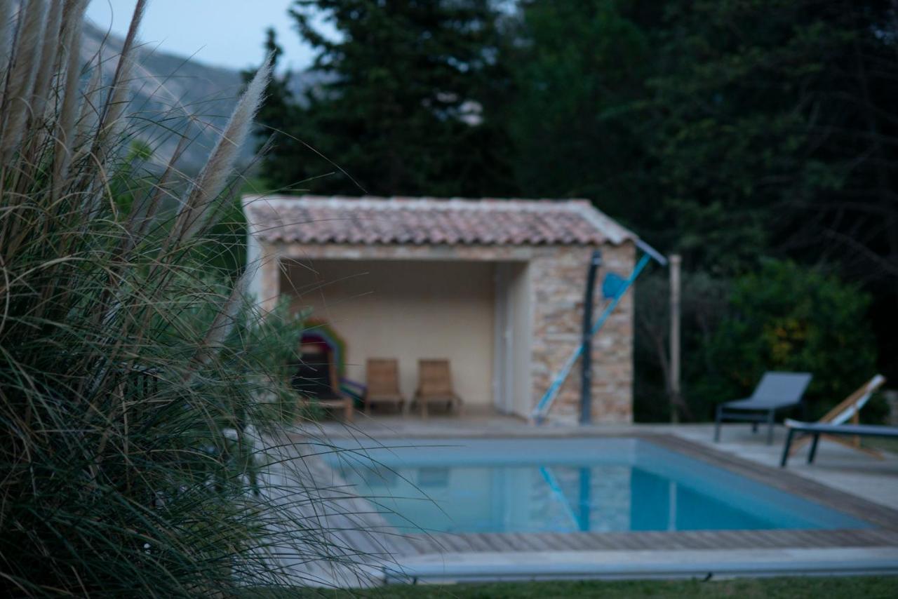 Les Manaux En Provence Bed and Breakfast Roquevaire Exteriör bild