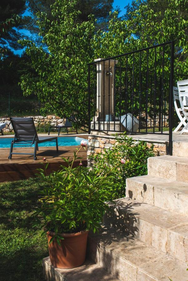 Les Manaux En Provence Bed and Breakfast Roquevaire Exteriör bild