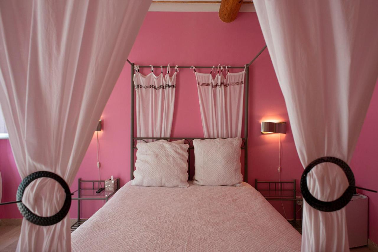 Les Manaux En Provence Bed and Breakfast Roquevaire Exteriör bild