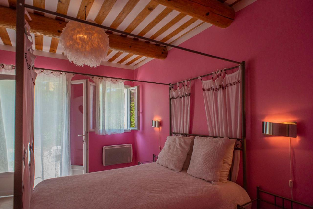 Les Manaux En Provence Bed and Breakfast Roquevaire Exteriör bild