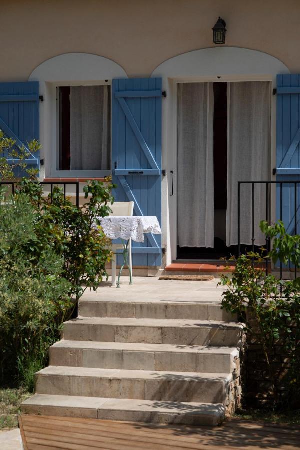 Les Manaux En Provence Bed and Breakfast Roquevaire Exteriör bild