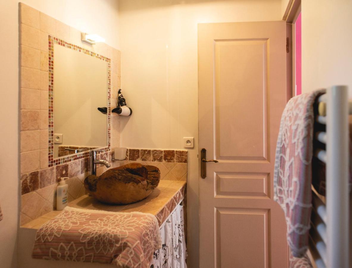 Les Manaux En Provence Bed and Breakfast Roquevaire Exteriör bild