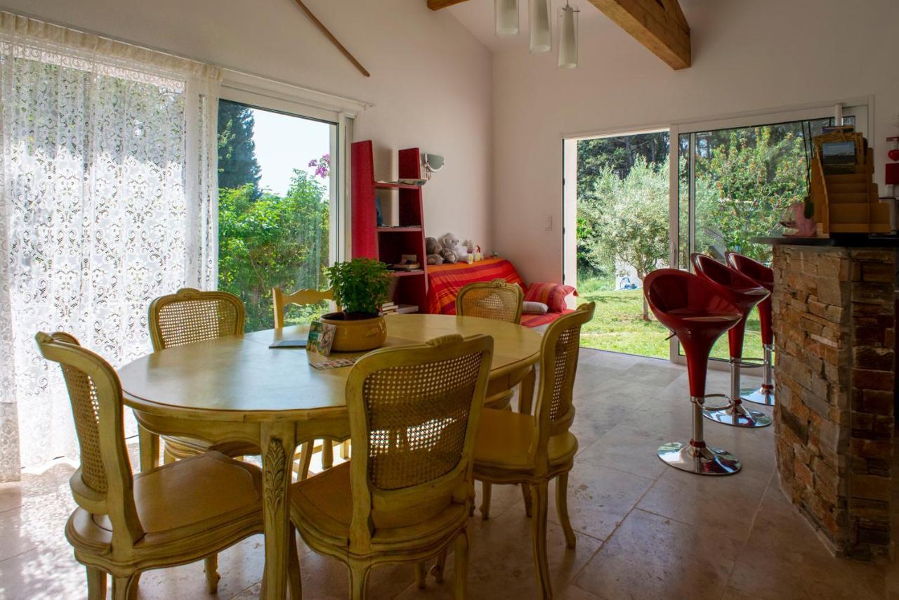 Les Manaux En Provence Bed and Breakfast Roquevaire Exteriör bild
